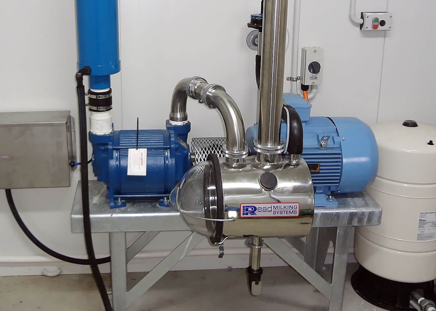 LIquid Ring Vacuum pump and motor شیردوشی - شیردوش هرینگبون - فریم هرینگ بون
